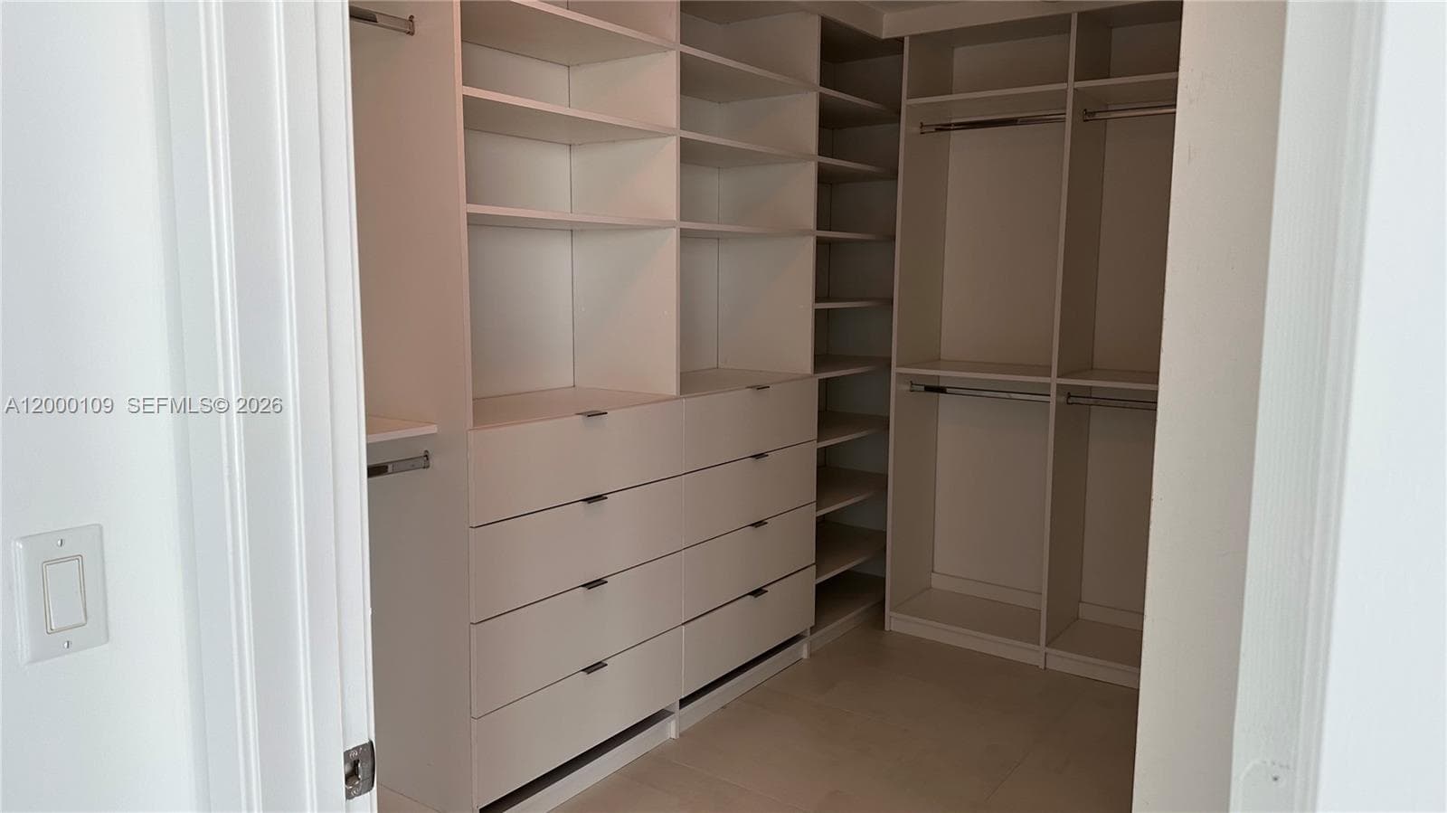 17111 Biscayne Blvd # 903, North Miami Beach FL 33160 — 37