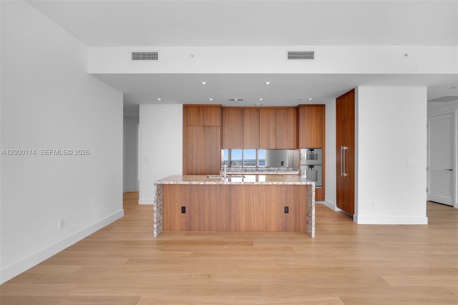 175 SE 25 RD # 3003, Miami FL 33129 — 24