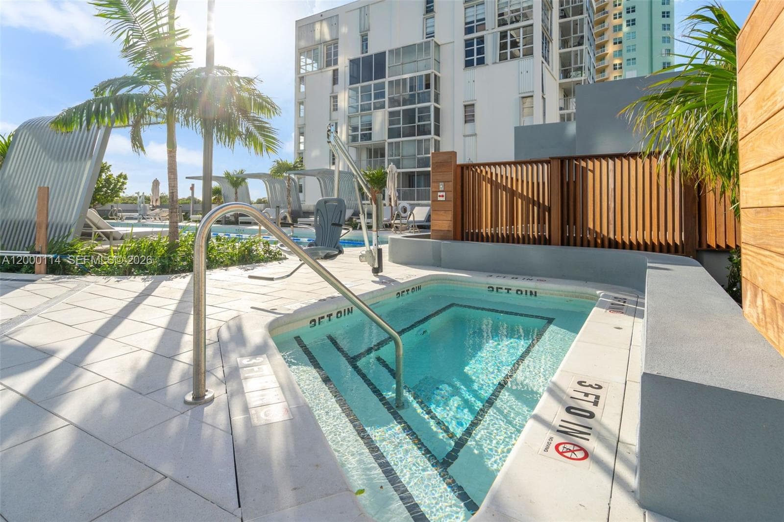 175 SE 25 RD # 3003, Miami FL 33129 — 82