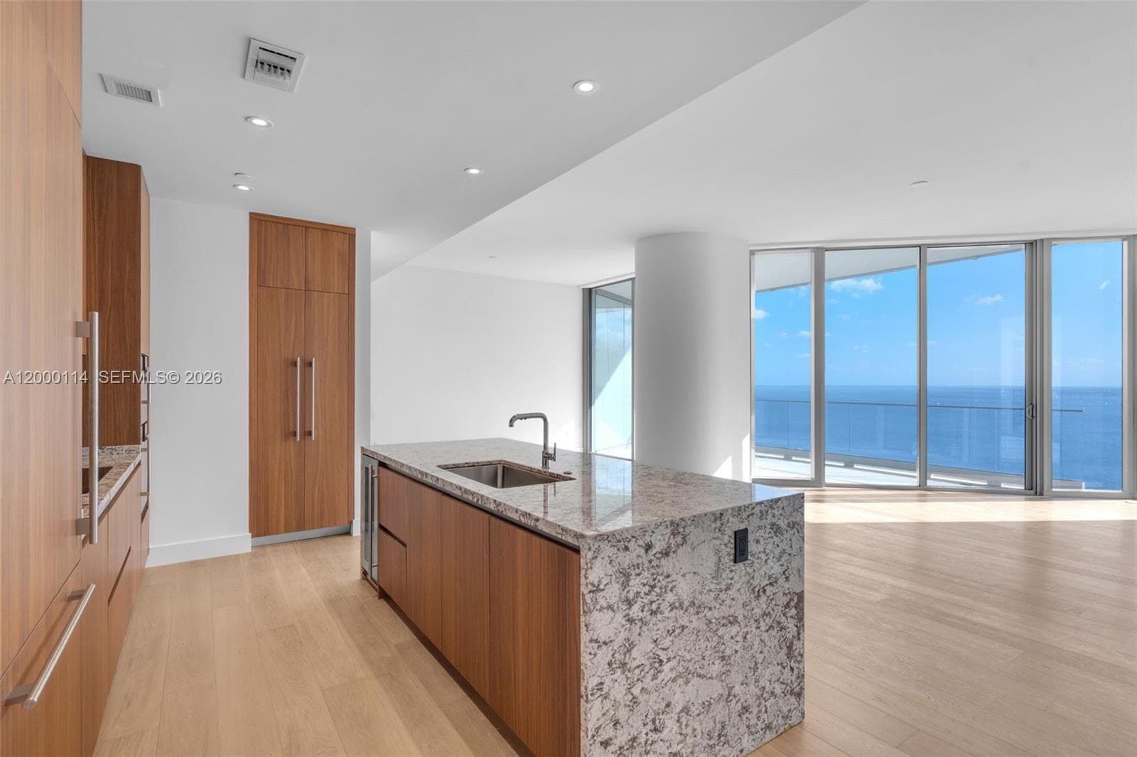 175 SE 25 RD # 3003, Miami FL 33129 — 10