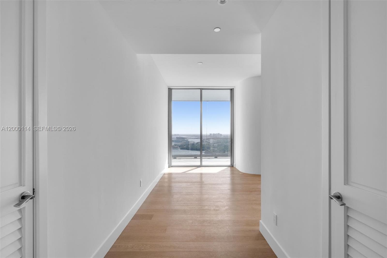 175 SE 25 RD # 3003, Miami FL 33129 — 18