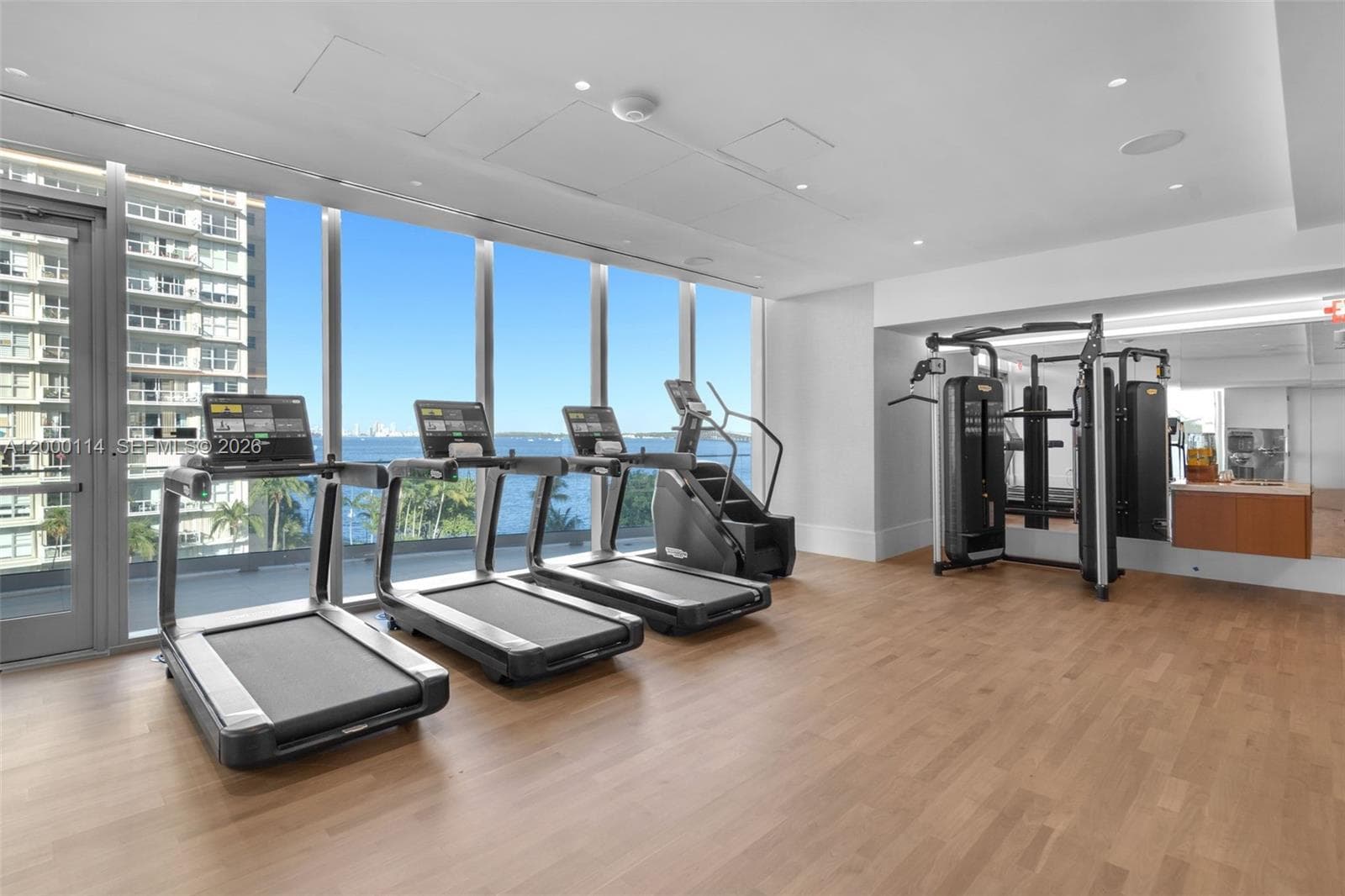175 SE 25 RD # 3003, Miami FL 33129 — 68