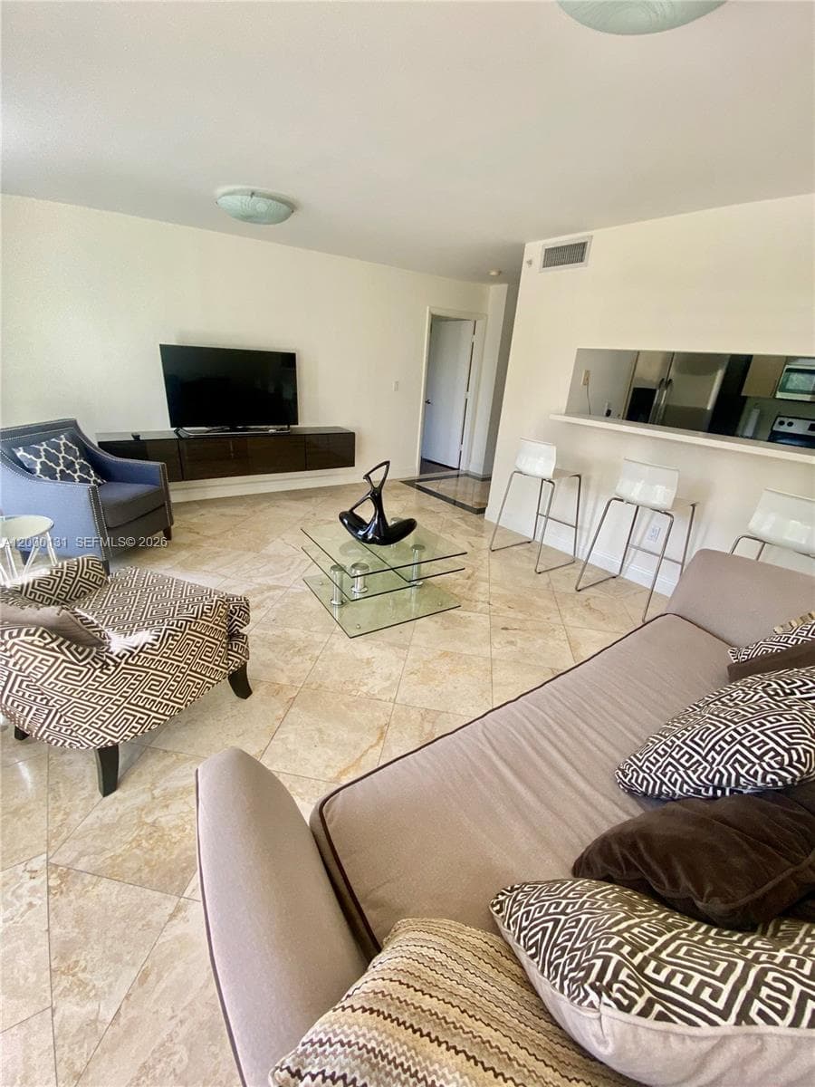 16590 NE 26th Ave # 202, North Miami Beach FL 33160 — 5