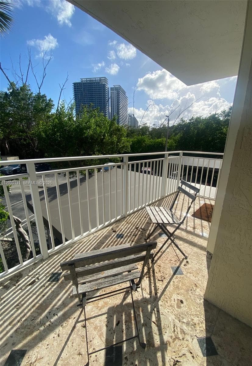 16590 NE 26th Ave # 202, North Miami Beach FL 33160 — 18
