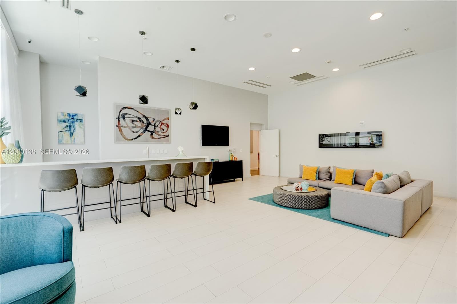 665 NE 25th St # 2005, Miami FL 33137 — 61