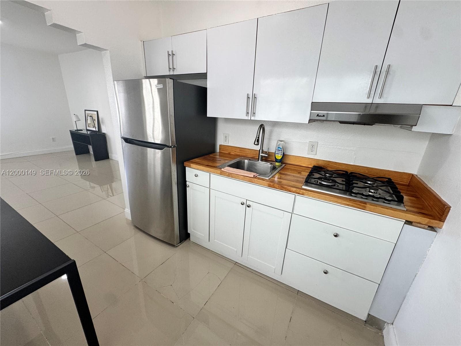 8415 Harding Ave # 9, Miami Beach FL 33141 — 4