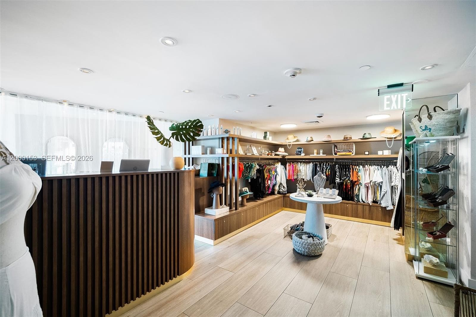 1100 West Ave # 819, Miami Beach FL 33139 — 22