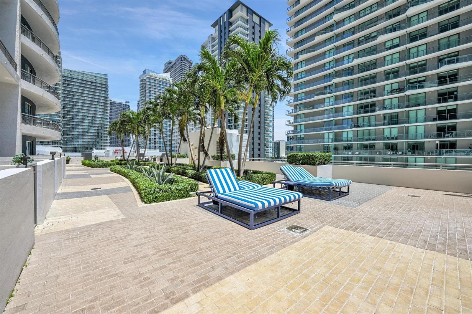 60 SW 13th Street # 4013, Miami FL 33130 — 32