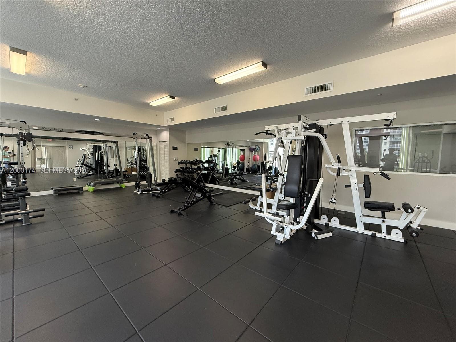 601 NE 23rd St # 903, Miami FL 33137 — 36