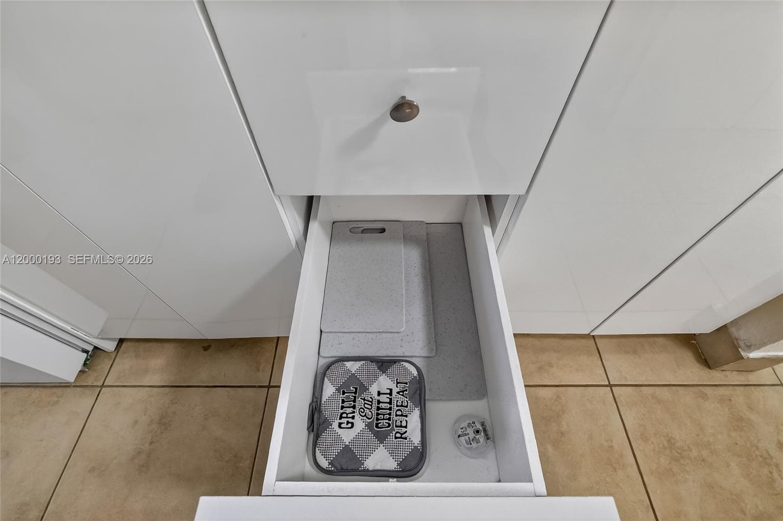 19201 Collins Ave # 1123, Sunny Isles Beach FL 33160 — 25