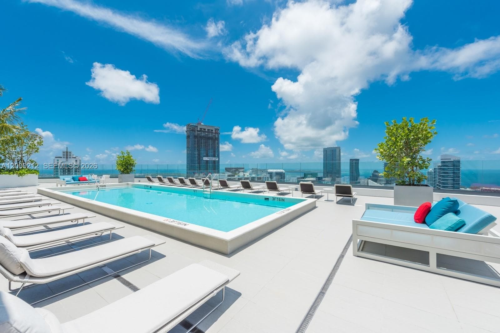 45 SW 9th St # 4006, Miami FL 33130 — 30