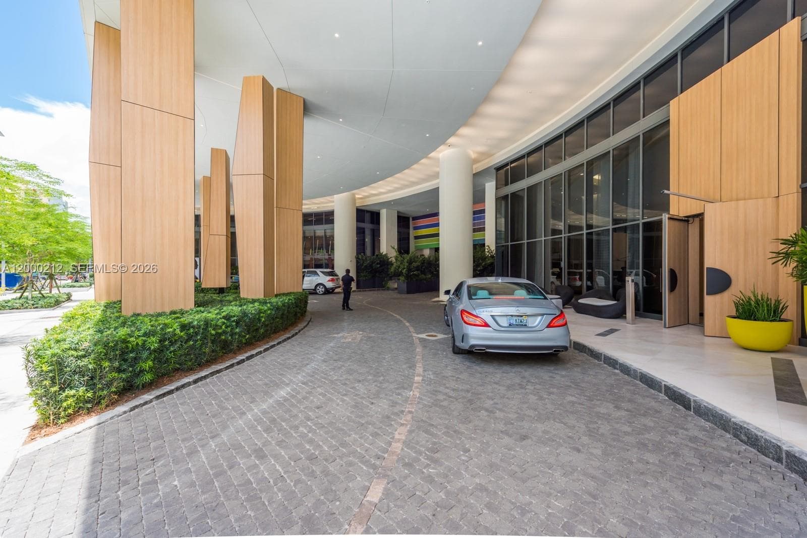 45 SW 9th St # 4006, Miami FL 33130 — 38