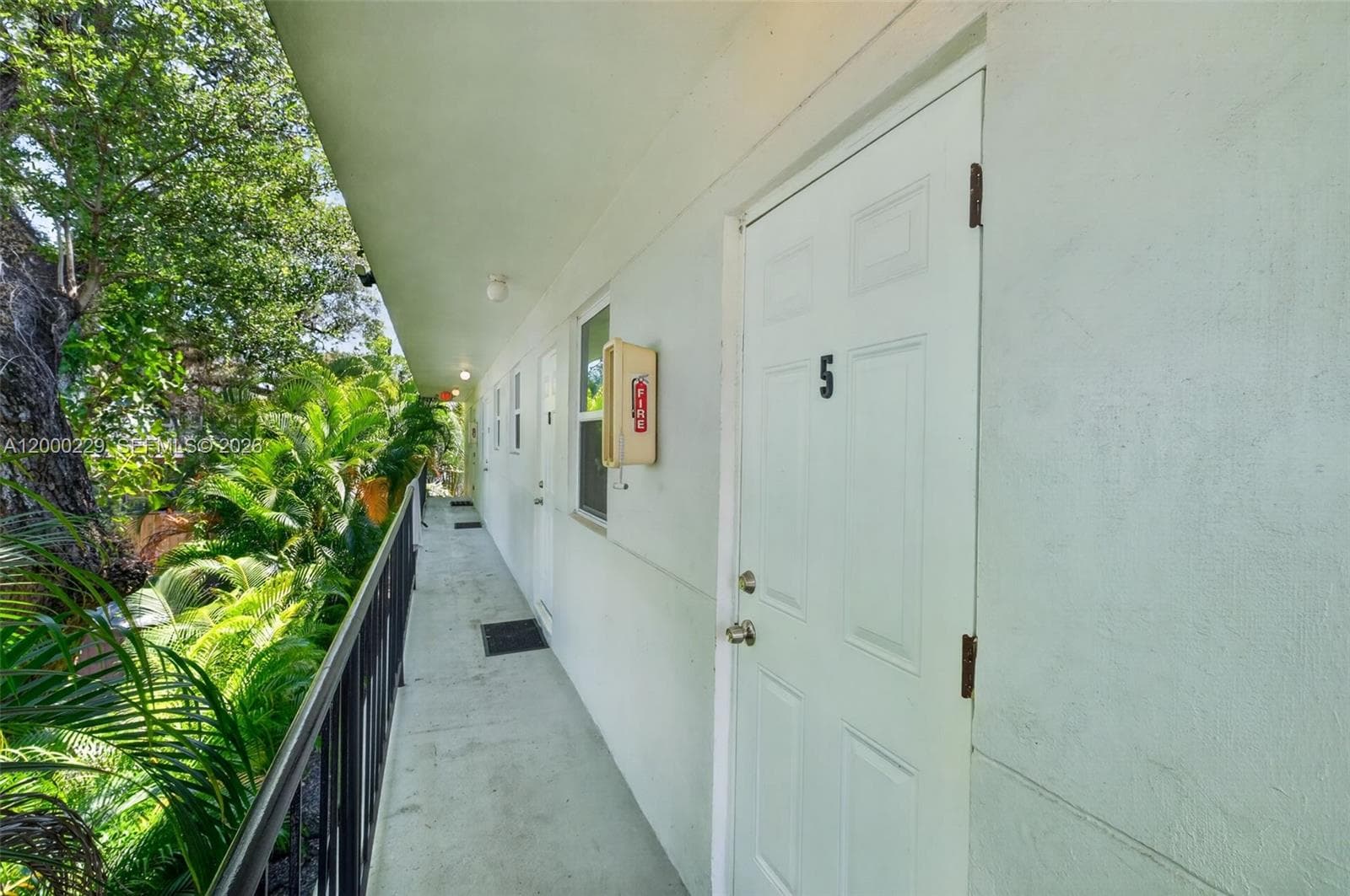 3676 Oak Ave # 7, Miami FL 33133 — 13