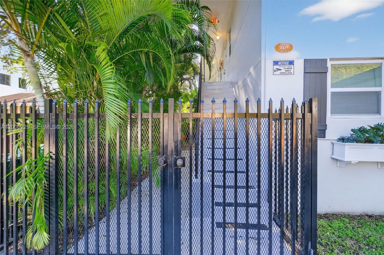 3676 Oak Ave # 7, Miami FL 33133 — 19