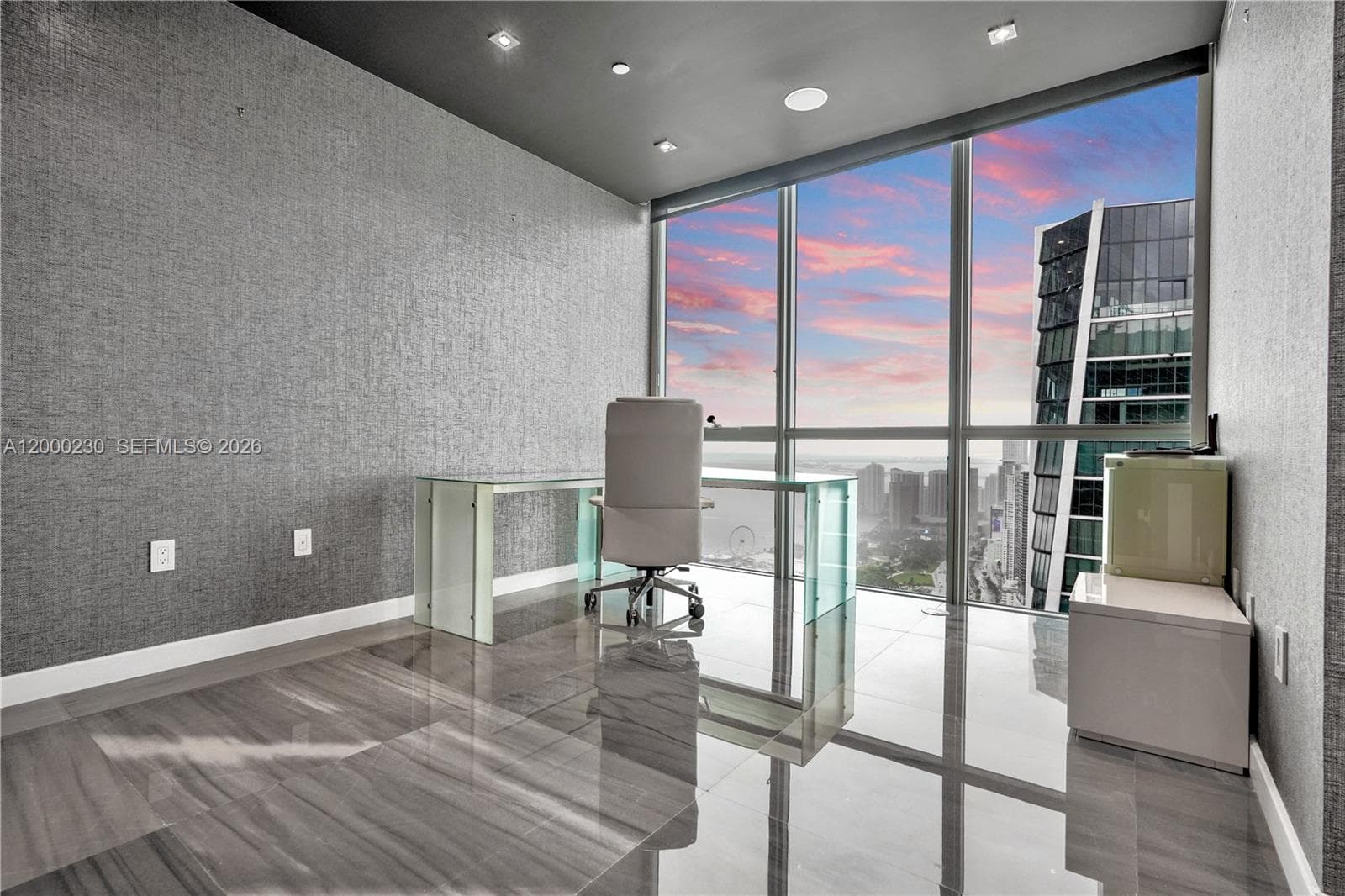 1100 Biscayne Blvd # 6001, Miami FL 33132 — 41