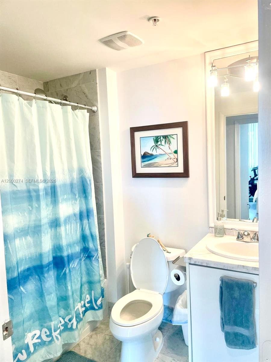 244 Biscayne Blvd # 1709, Miami FL 33132 — 23