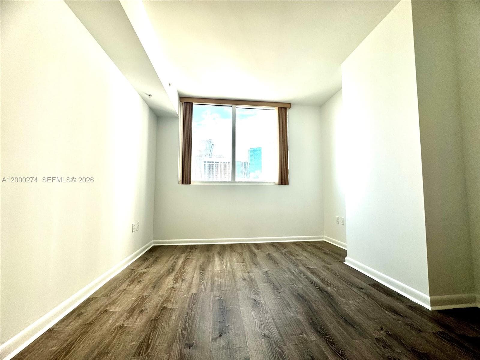 244 Biscayne Blvd # 1709, Miami FL 33132 — 13