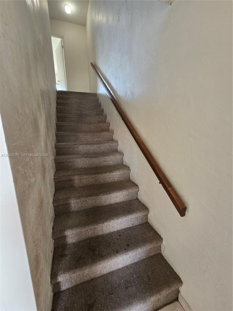 932 W 80th Pl, Hialeah FL 33014 — 7