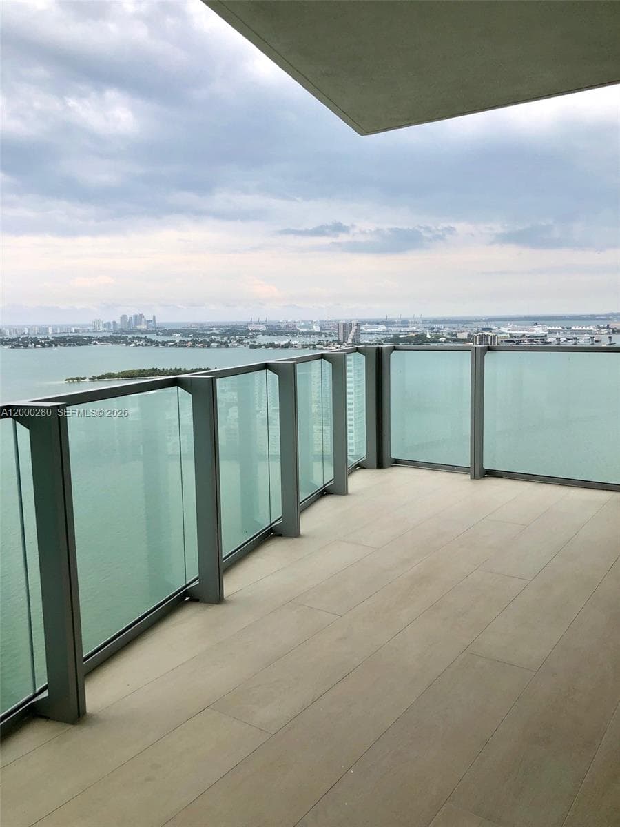 2900 NE 7 AVE # 2907, Miami FL 33137 — 17