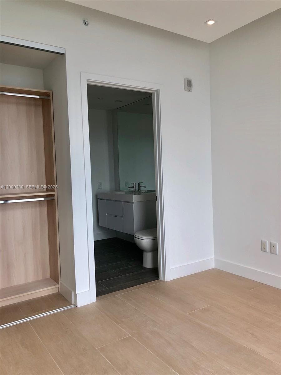 2900 NE 7 AVE # 2907, Miami FL 33137 — 22