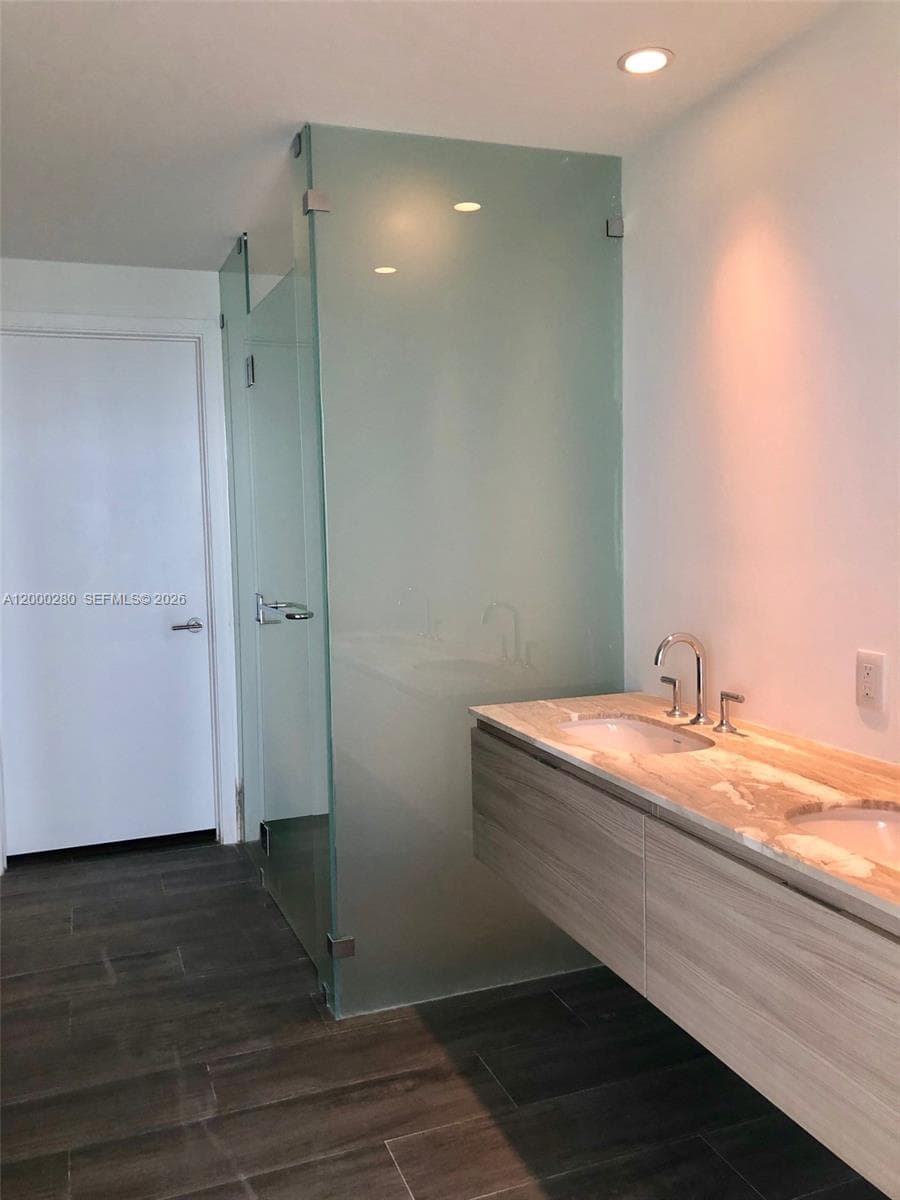 2900 NE 7 AVE # 2907, Miami FL 33137 — 7