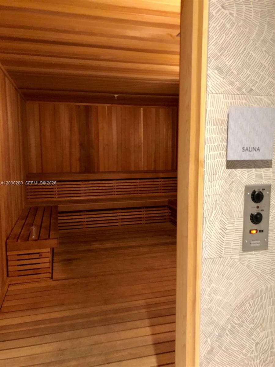 2900 NE 7 AVE # 2907, Miami FL 33137 — 38