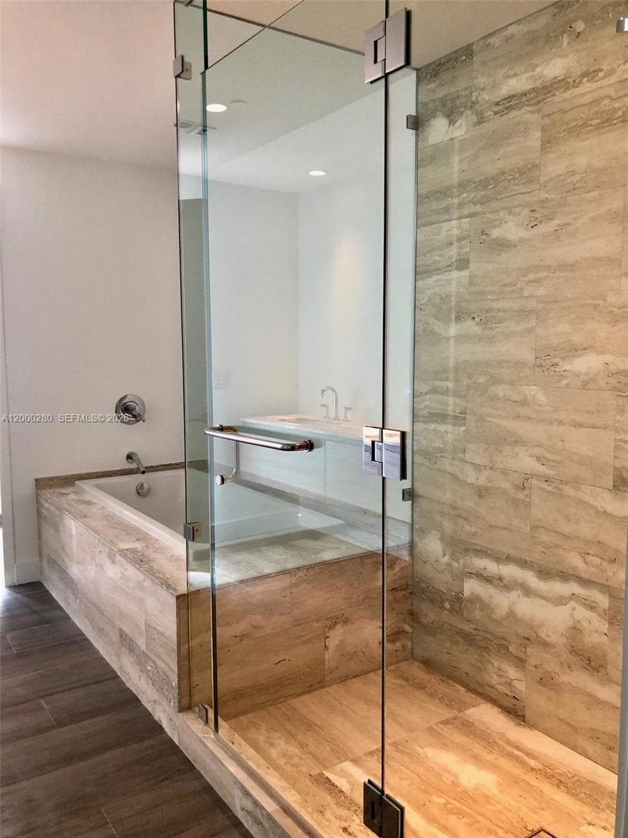 2900 NE 7 AVE # 2907, Miami FL 33137 — 11