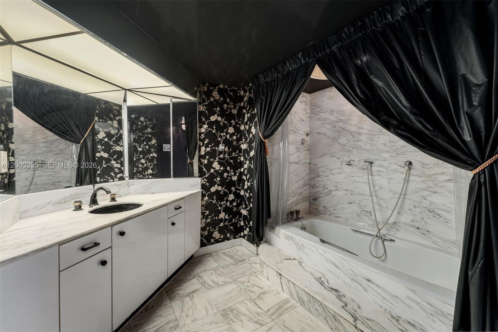 5500 Collins Ave # 304, Miami Beach FL 33140 — 17