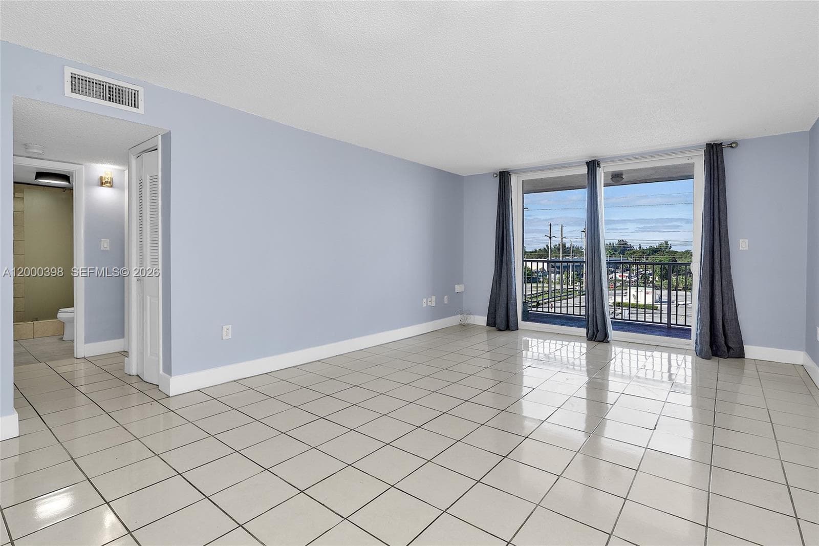 7010 NW 186th St # 410, Hialeah FL 33015 — 6
