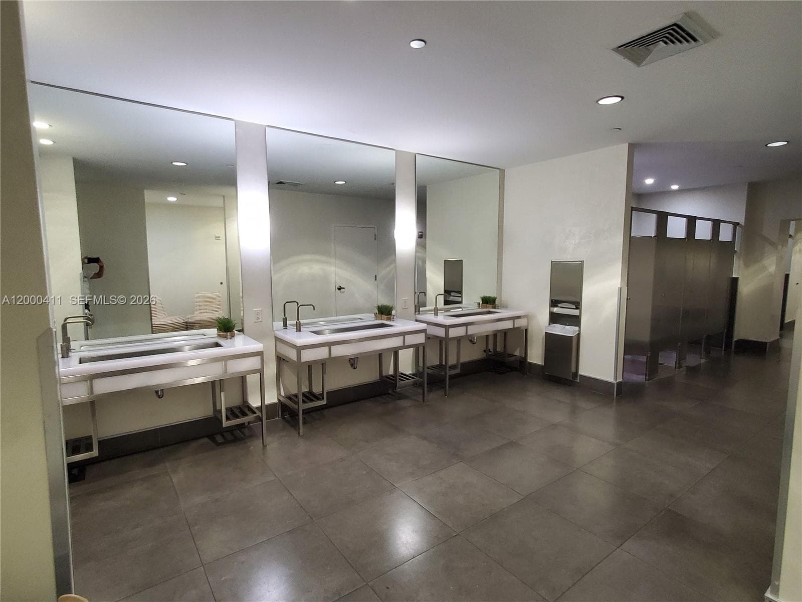 Artech Residences At Aven, Aventura, FL — 32