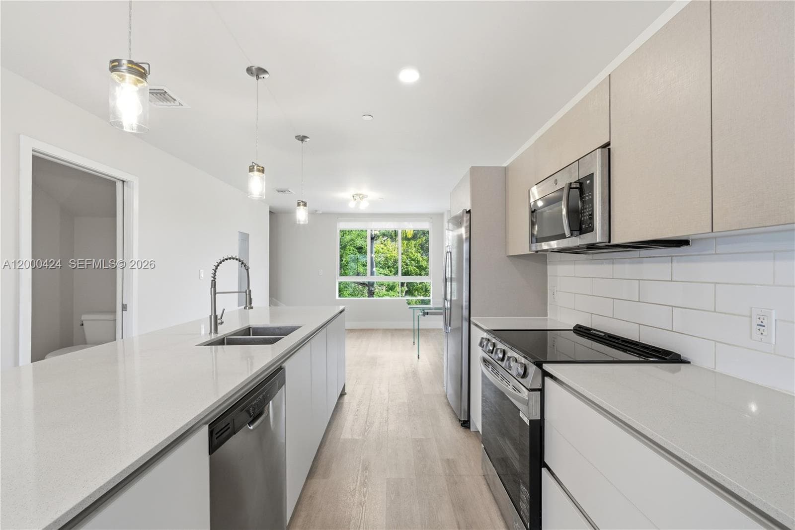 2505 NE 193rd St # 4215, Miami FL 33180 — 3