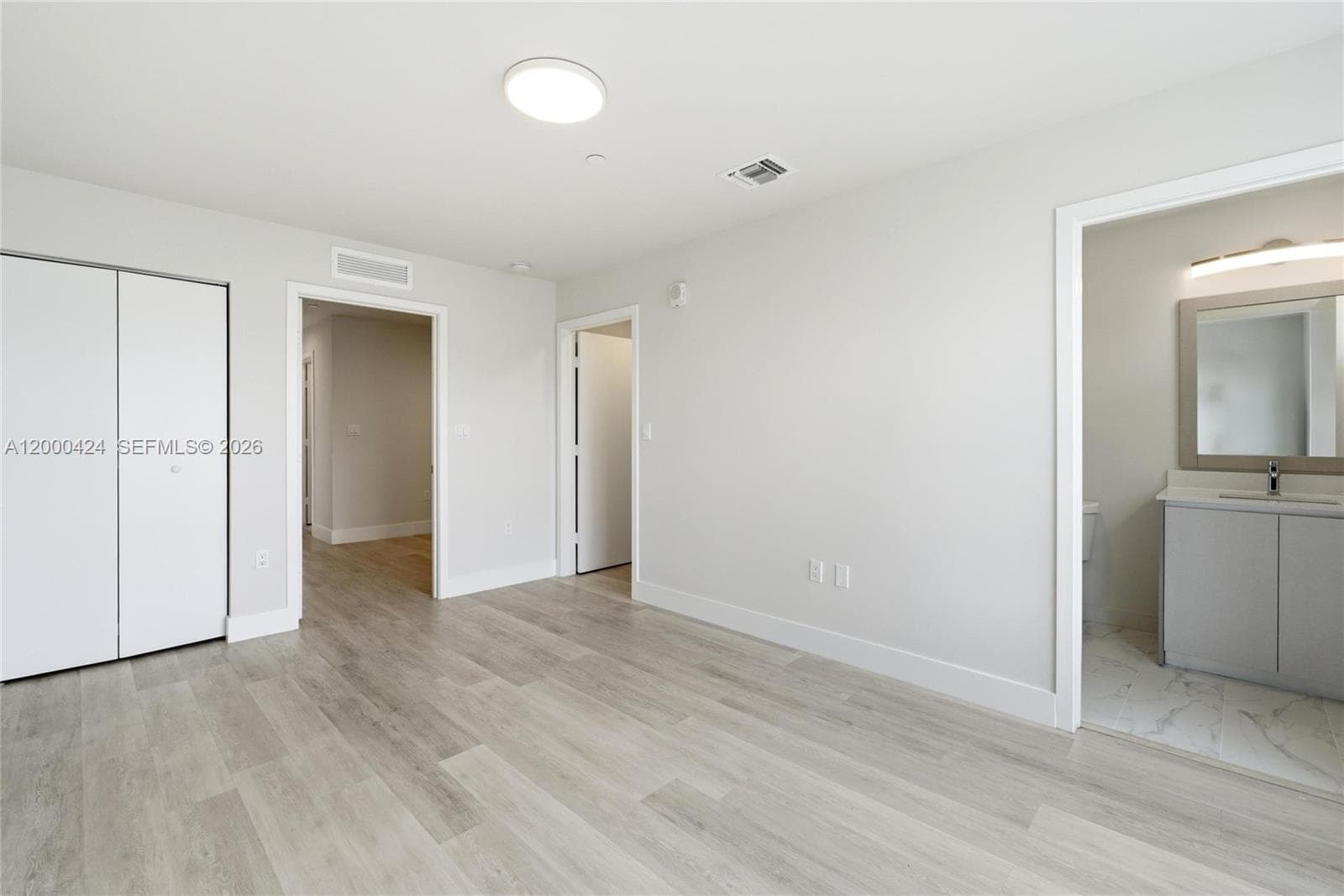 2505 NE 193rd St # 4215, Miami FL 33180 — 30