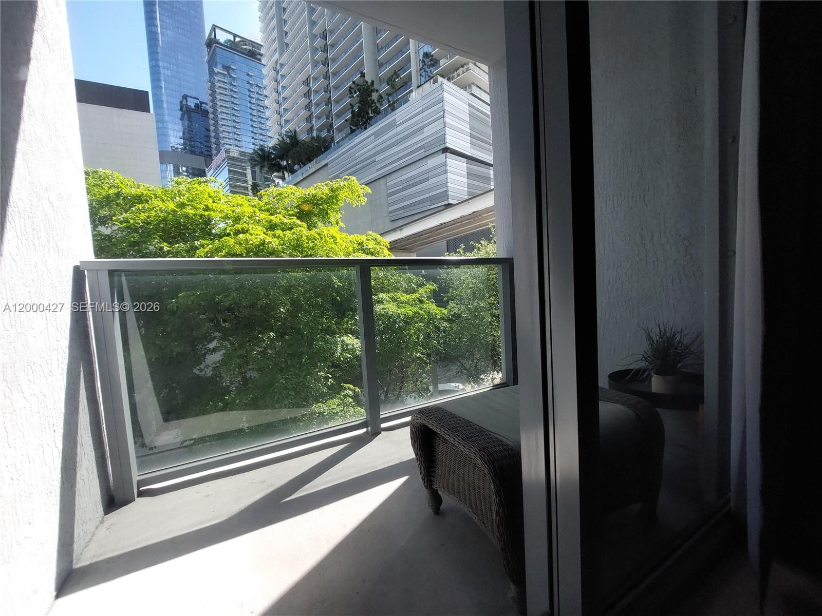 31 SE 6th St # 403, Miami FL 33131 — 8