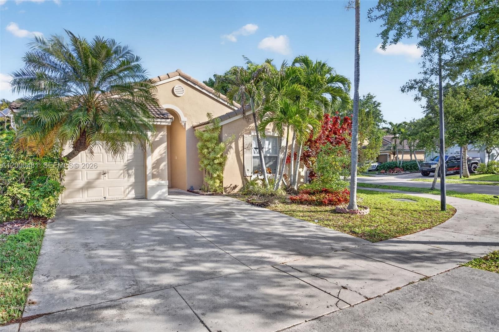 2073 SE 13th St, Homestead FL 33035 — 2