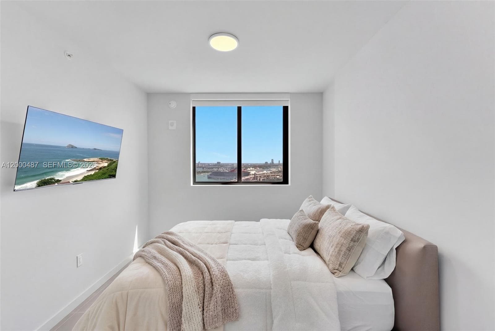 121 NE 5 ST # 3112, Miami FL 33132 — 13