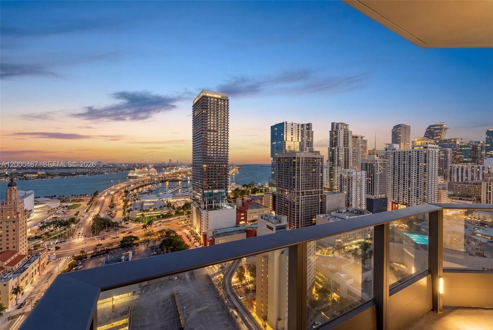 121 NE 5 ST # 3112, Miami FL 33132 — 26