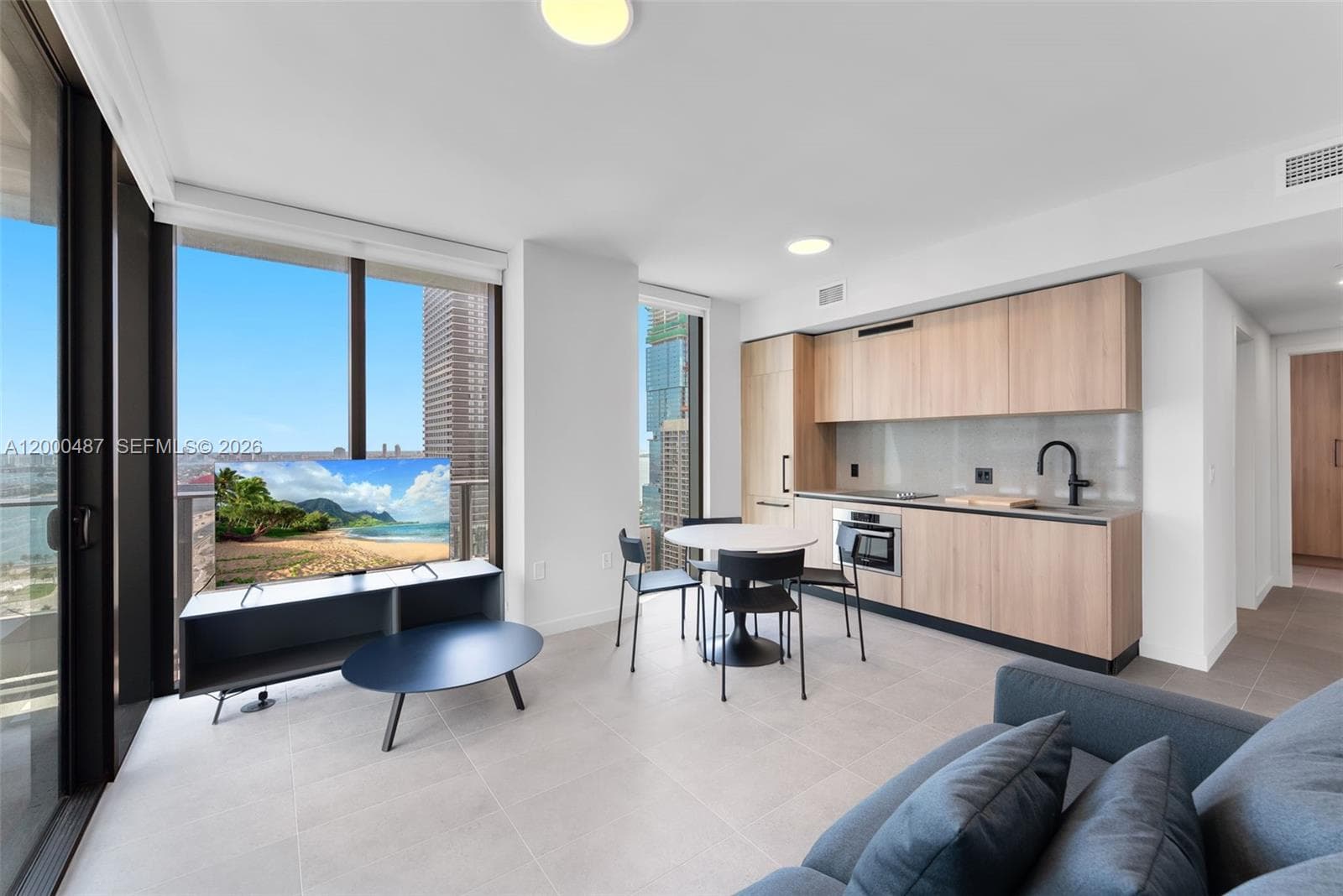 121 NE 5 ST # 3112, Miami FL 33132 — 22