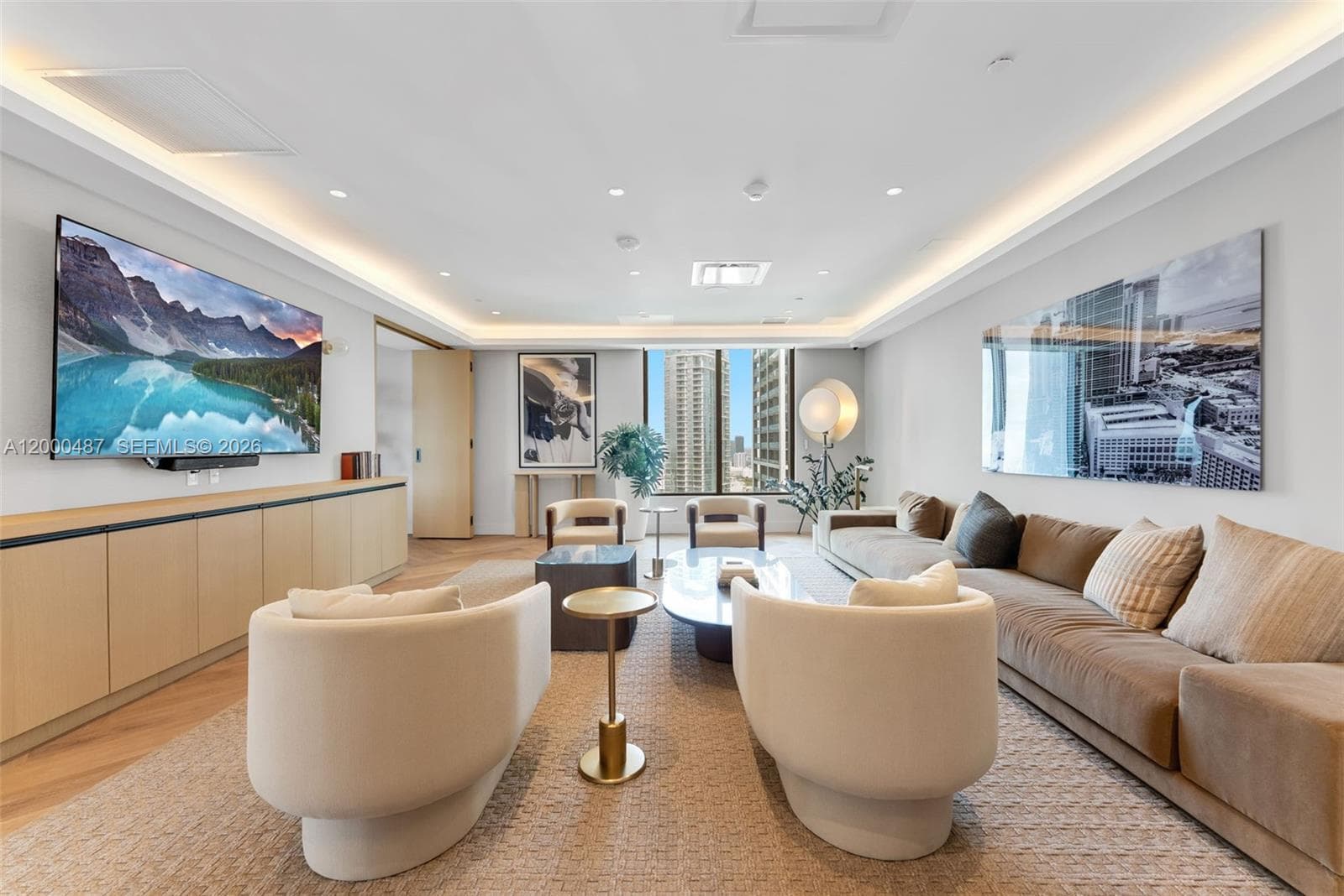 121 NE 5 ST # 3112, Miami FL 33132 — 3