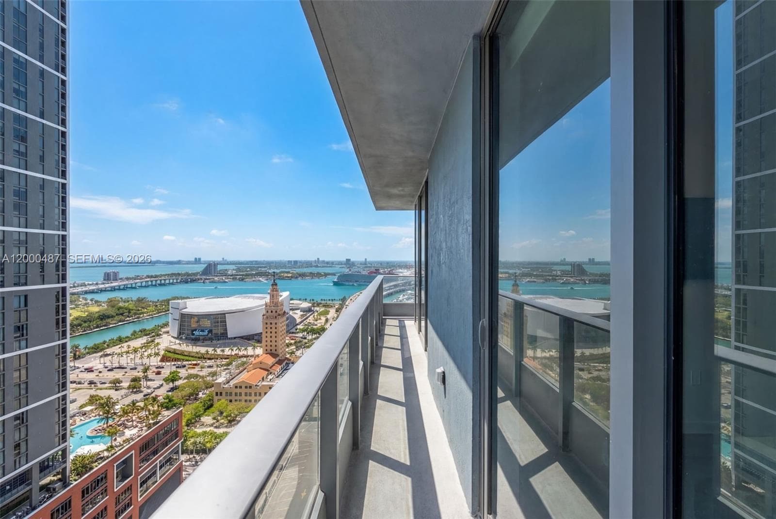 121 NE 5 ST # 3112, Miami FL 33132 — 32