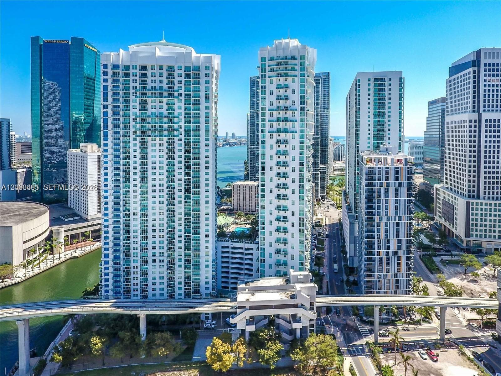 31 SE 5th St # 4212, Miami FL 33131 — 1