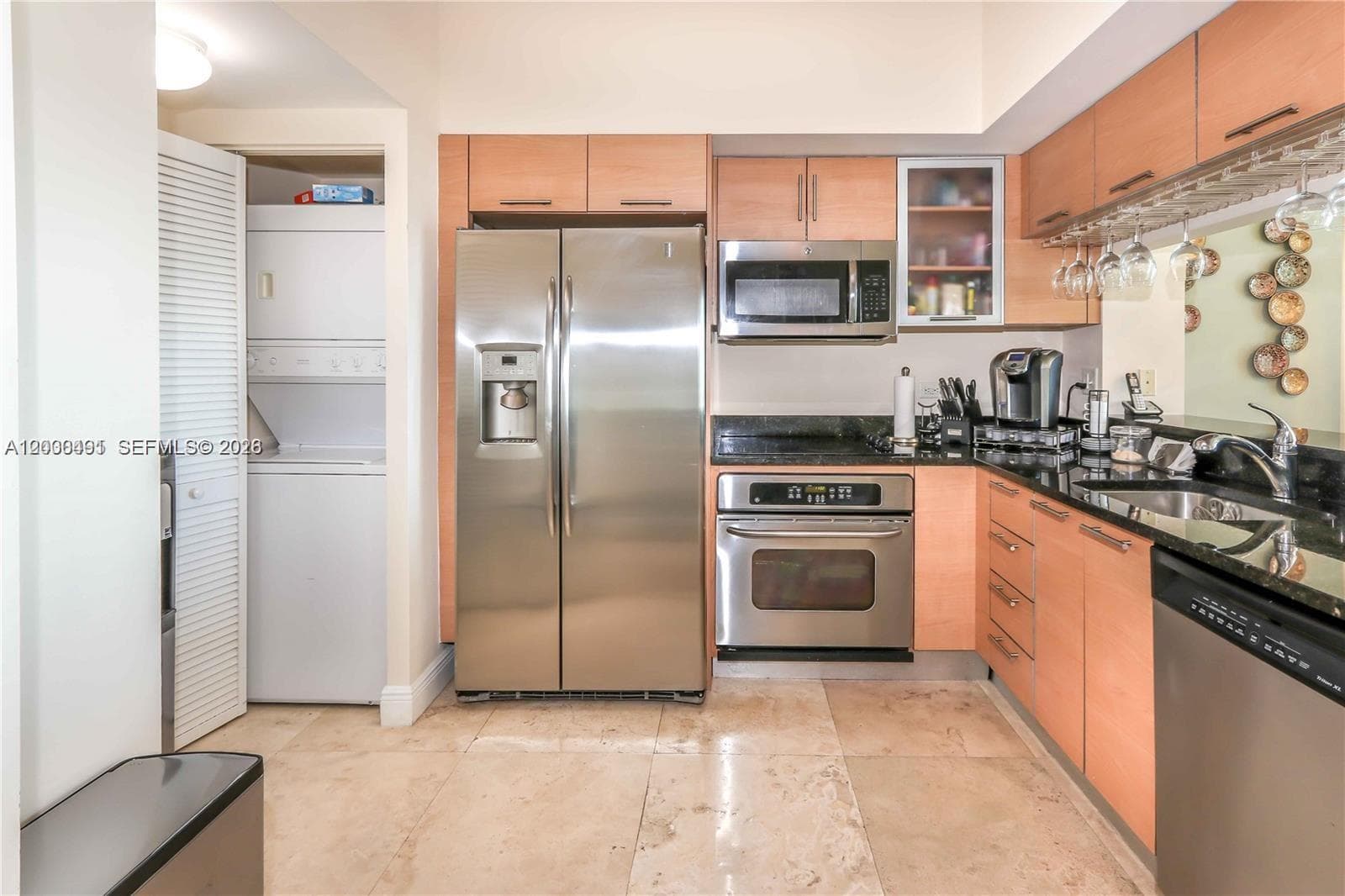 31 SE 5th St # 4212, Miami FL 33131 — 15