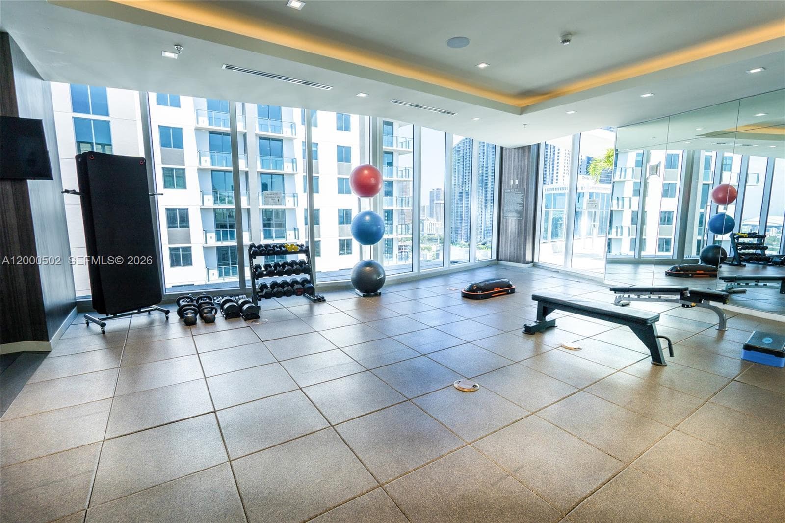 1010 SW 2nd Ave # 606, Miami FL 33130 — 28