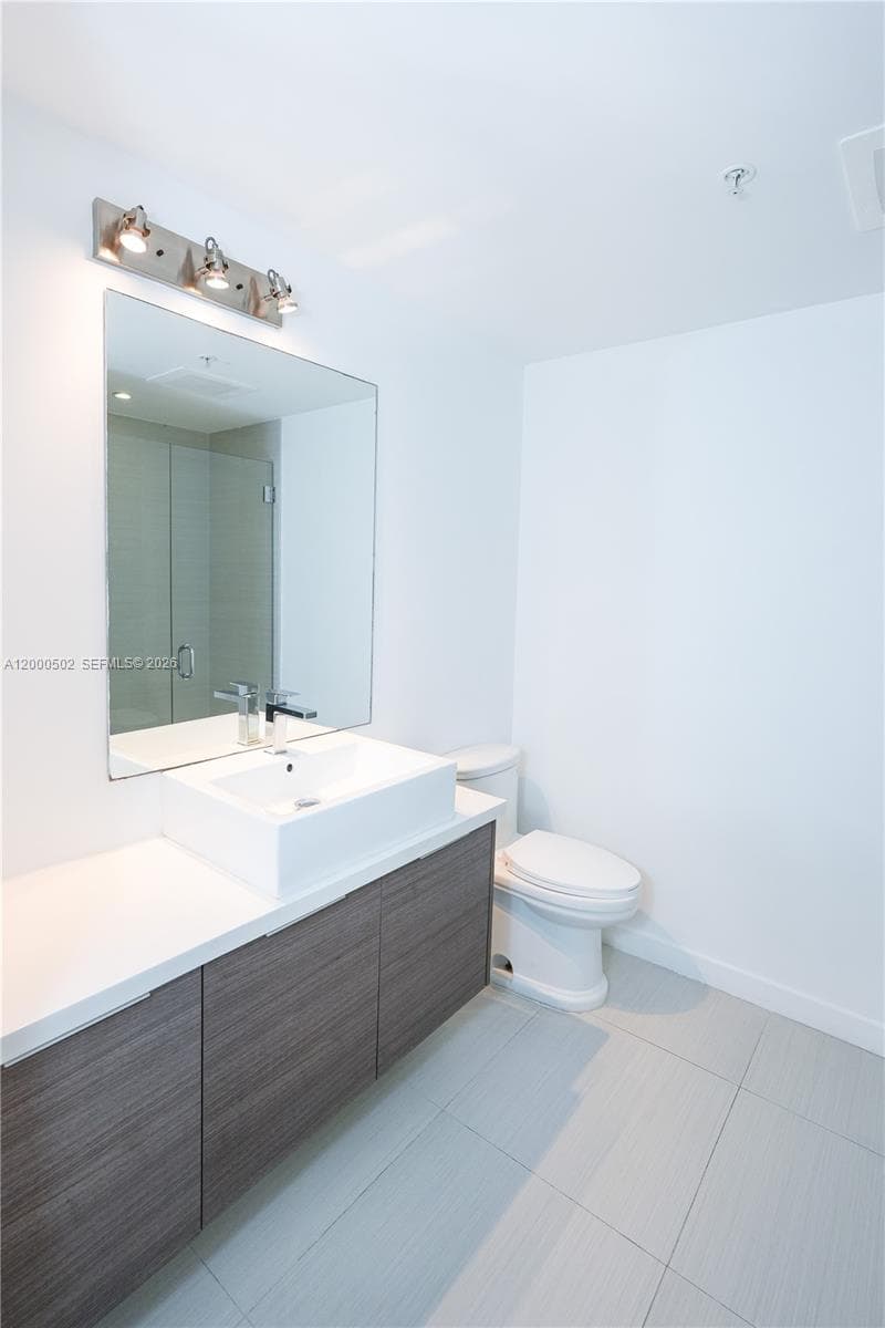 1010 SW 2nd Ave # 606, Miami FL 33130 — 9