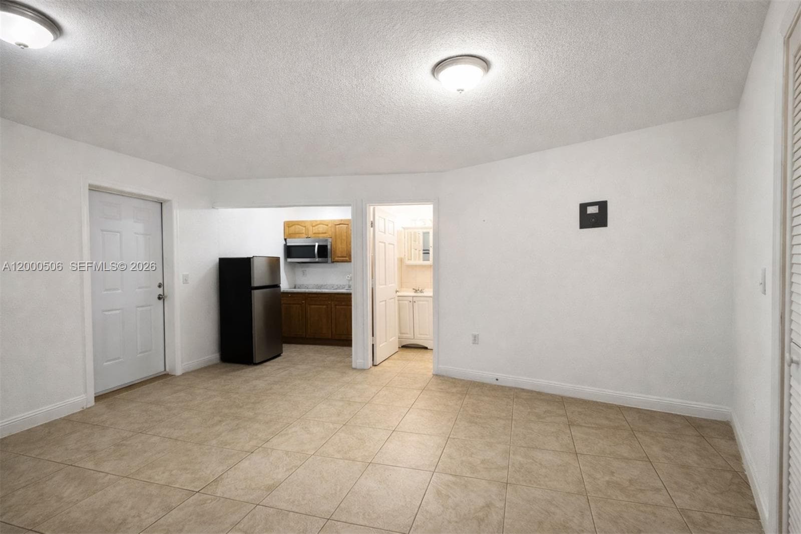 2471 NW 18th Ter # A, Miami FL 33125 — 6