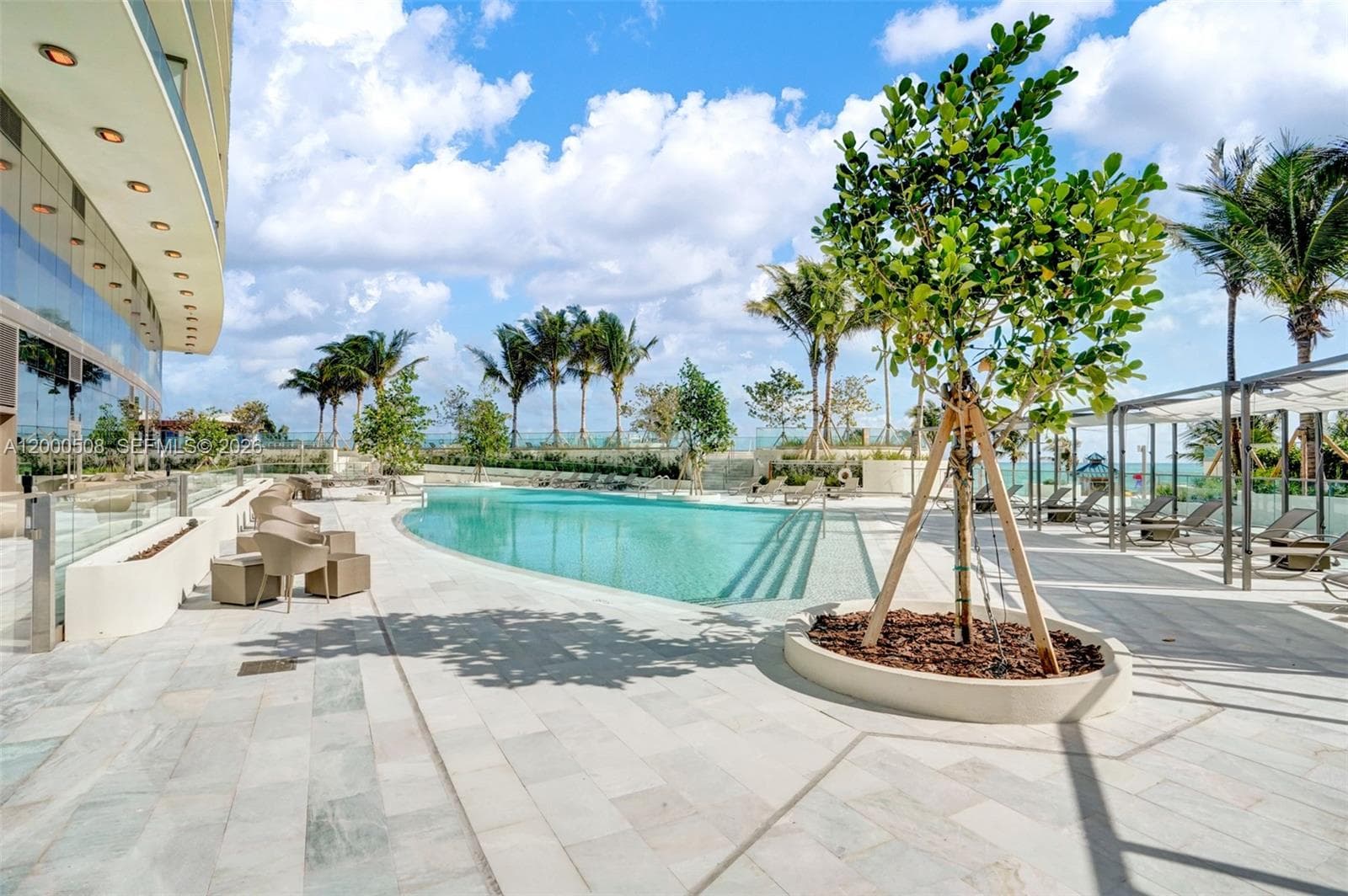 18975 COLLINS AVE # 2001, Sunny Isles Beach FL 33160 — 67