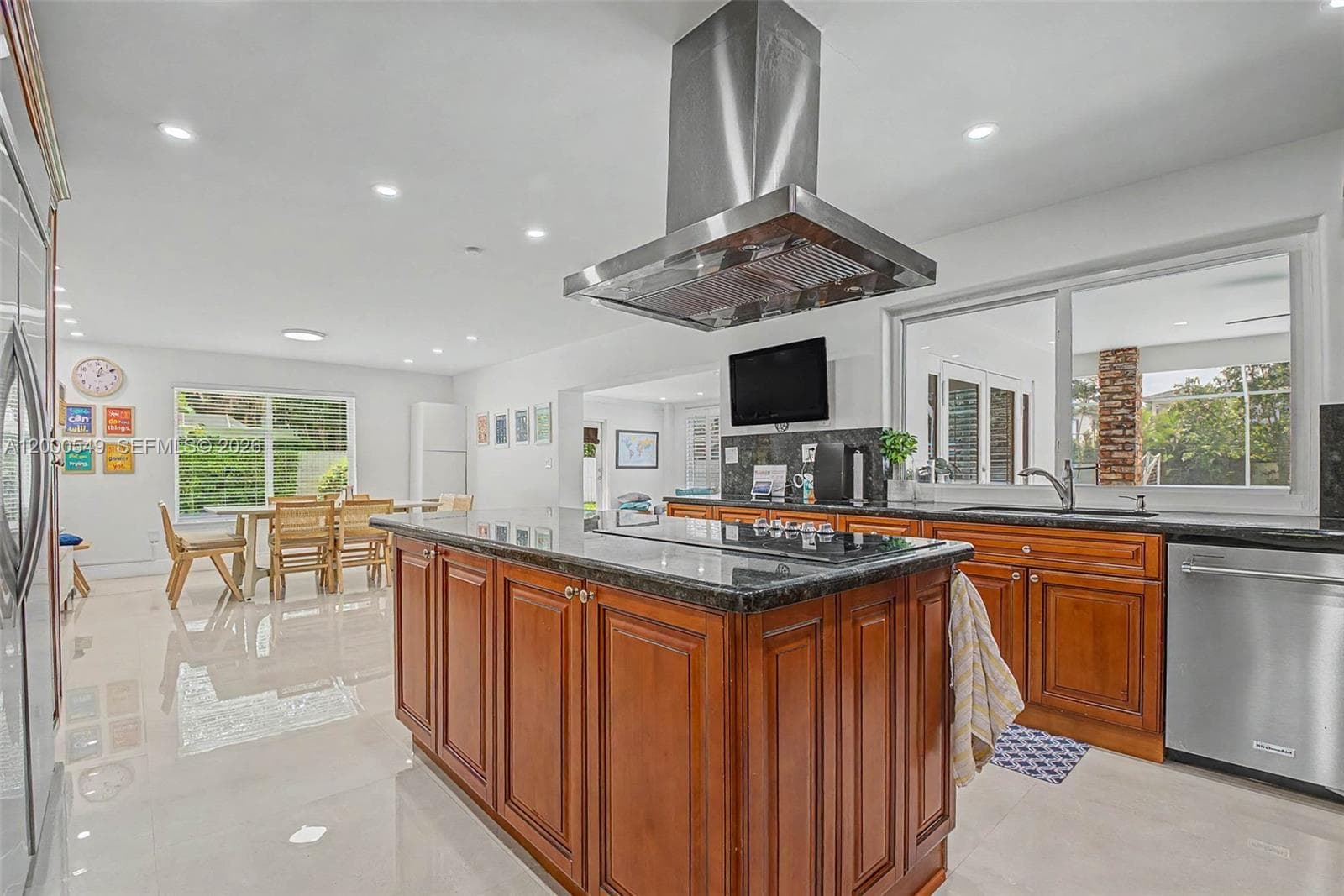 7230 SW 104th St, Pinecrest FL 33156 — 10