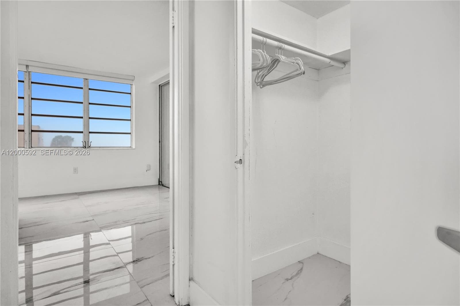 1750 NE 191st St # 2, Miami FL 33179 — 14