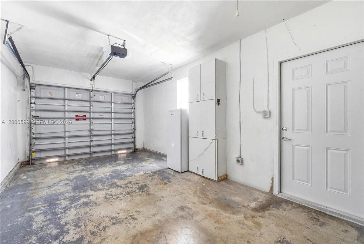 8197 W 14th Ct, Hialeah FL 33014 — 45