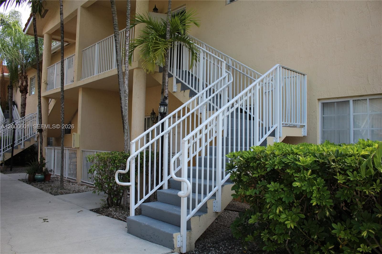 6962 NW 179th St # 6, Hialeah FL 33015 — 2