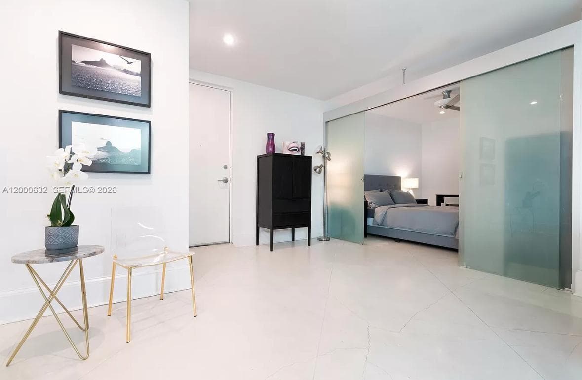 1700 Meridian Ave # 208, Miami Beach FL 33139 — 9